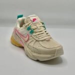 حذاء نايكي V2K run - بيج فاتح