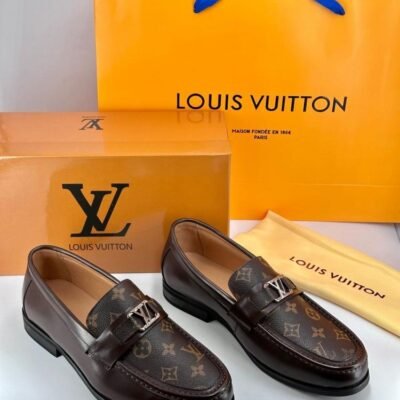 حذاء LV جلد كلاسيك - بني داكن