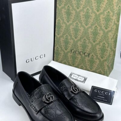 حذاء رجالي رسمي من Gucci