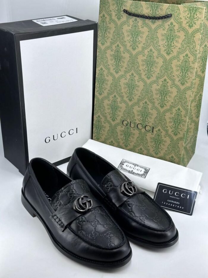 حذاء رجالي رسمي من Gucci