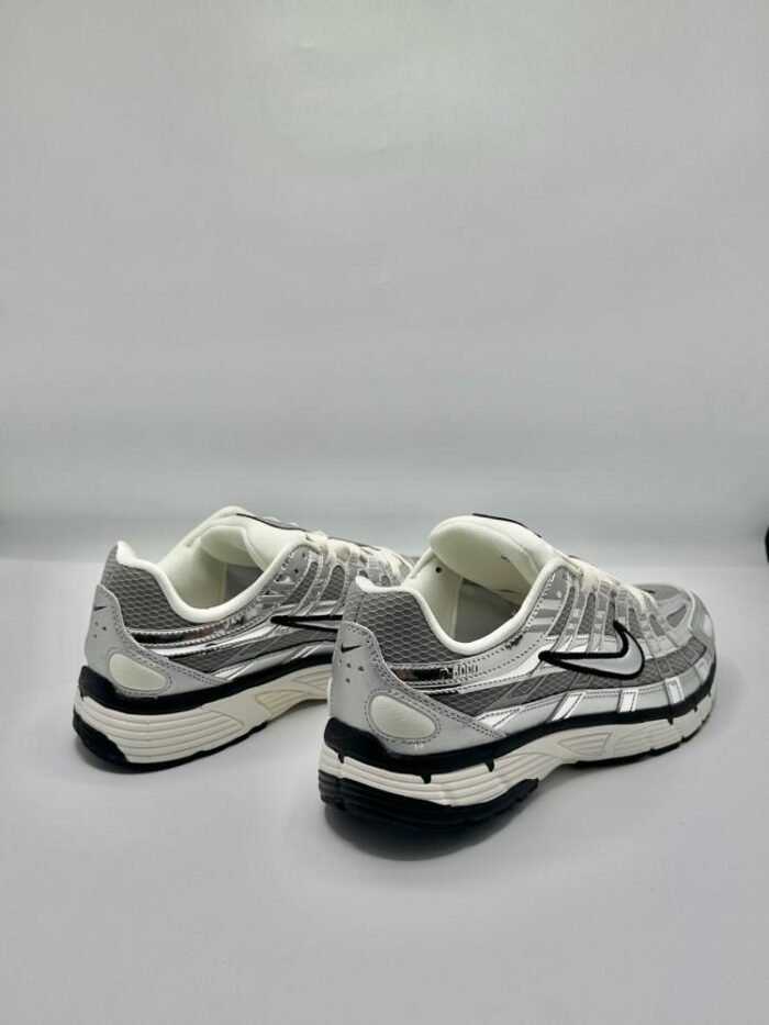 سنيكرز P-6000 Nike - فضي لامع