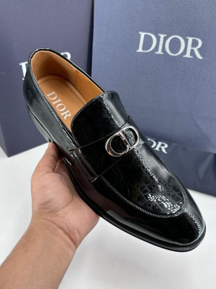 حذاء Dior جلد لامع أسود