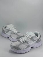 حذاء نايكي V5 Runner رمادي