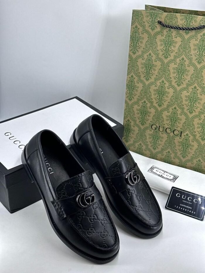 حذاء رجالي رسمي من Gucci