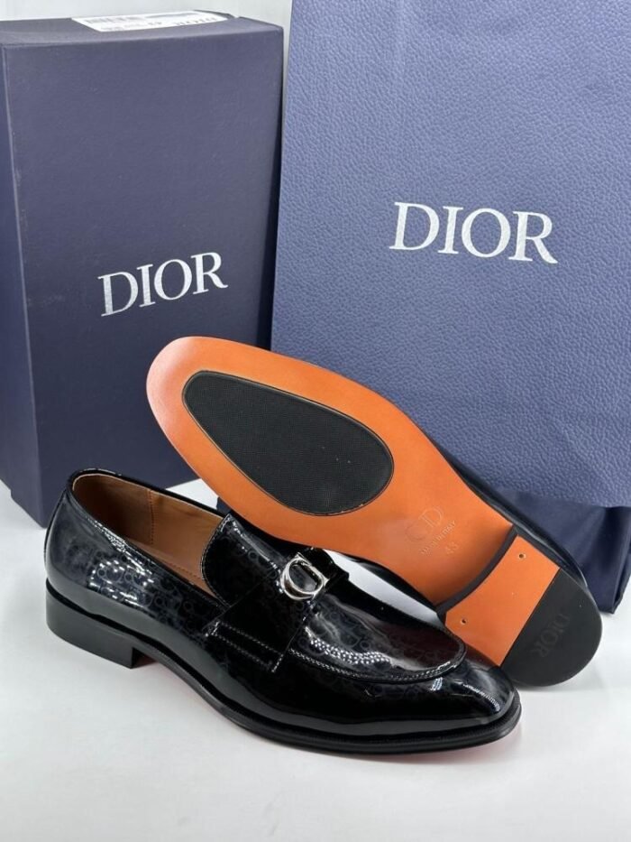 حذاء Dior جلد لامع أسود