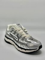 سنيكرز P-6000 Nike - فضي لامع
