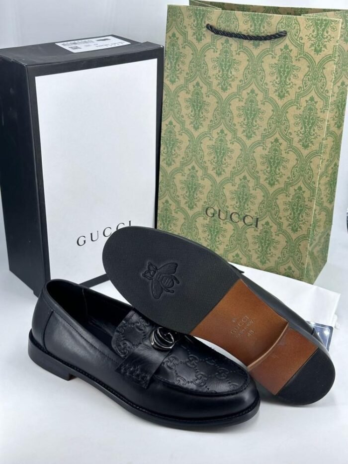 حذاء رجالي رسمي من Gucci
