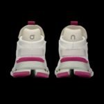 كوتشي كلودنوفا - أناقة القرنفل الأبيض الطبيعي