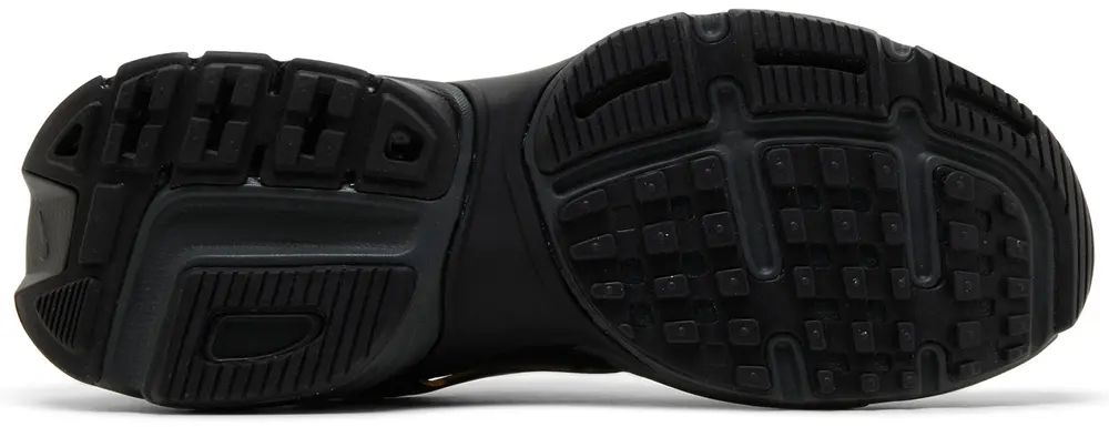 حذاء نايكي اسود حذاء نايكي اسود