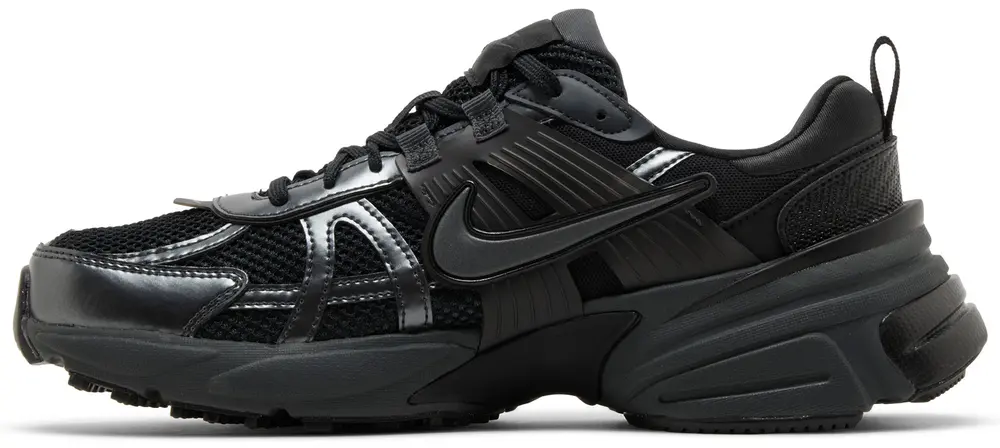 حذاء نايكي اسود حذاء نايكي اسود